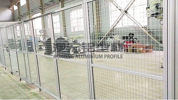 工業鋁型材圍欄核心應用領域升級 覆蓋半導體新能源